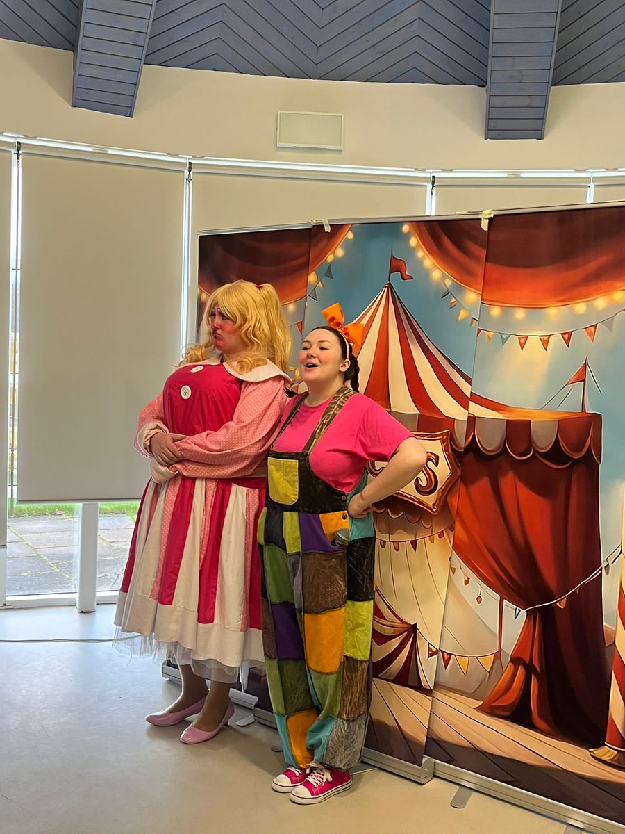 Pantomime came to RAH, Levendale &amp; Dykebar Hospital. All enjoyed the performance from #GeezaBreakProductions mobile panto show "Goldilocks" supported by OT staff.  The panto performance got patients and relatives into the Christmas spirit. 
#Occupationaltherapy