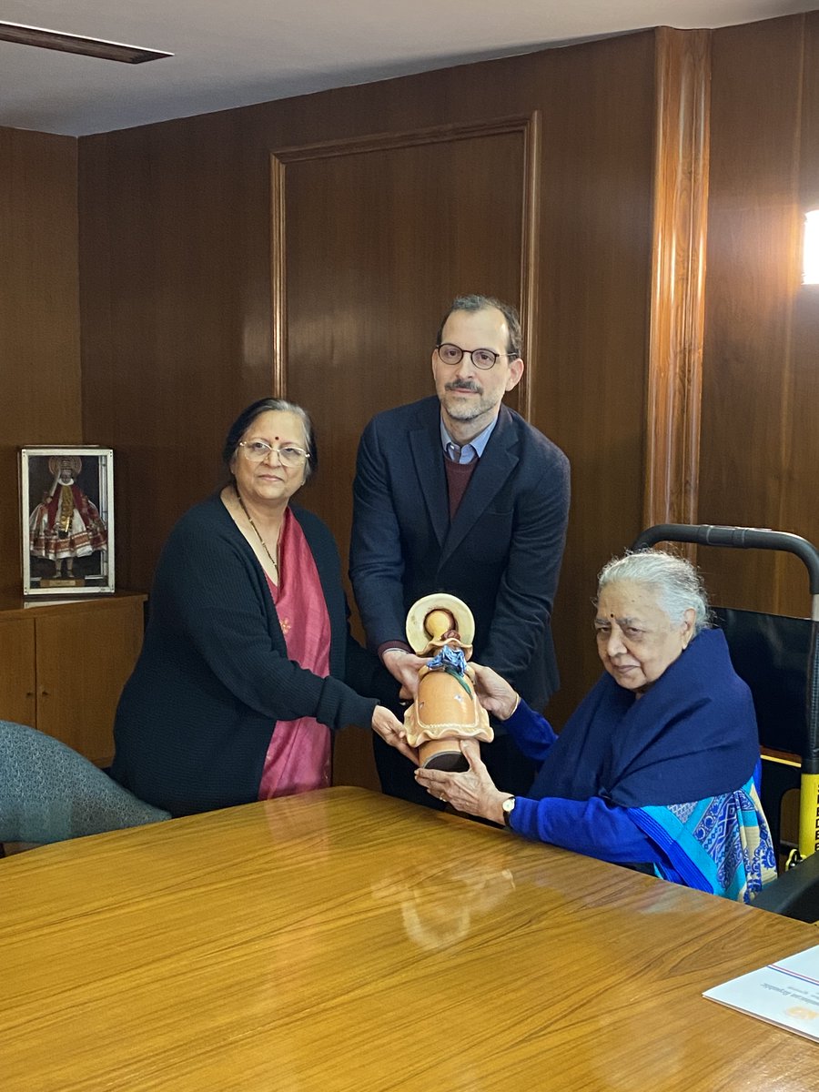 Dominican Embassy in India tweet media