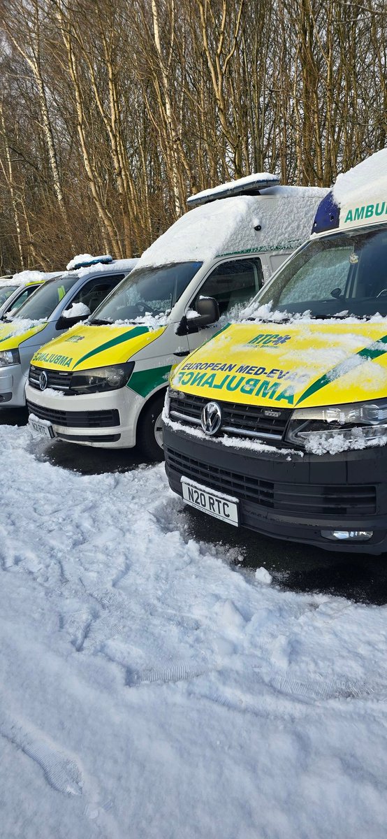 RoundTheClockFA's tweet image. No matter the weather or terrain we have a vehicle suitable for your needs. Our fleet of 4motion Transporters are always ready to go. If you need event medical cover, Patient transport services or international repatriations please email admin@eventsmedicalservices.co.uk