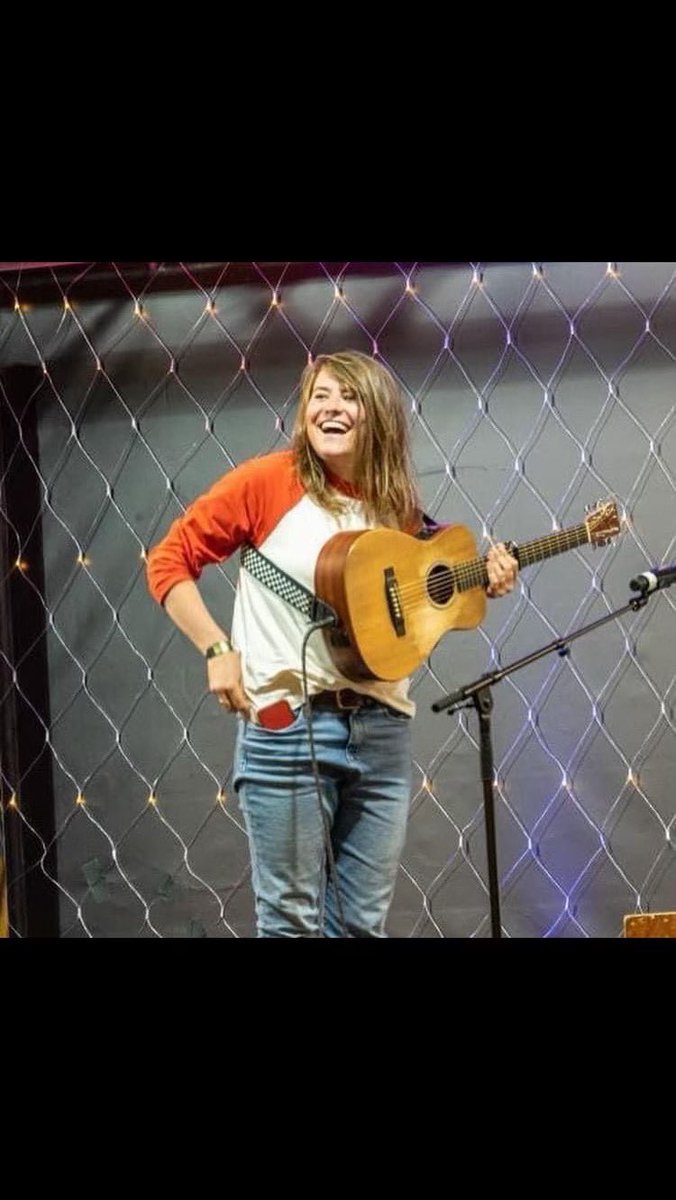 Thursday 9th January and we are delighted to welcome back the fantastic Maria McAveety here @ jintys tonight 🎤🎸🤗