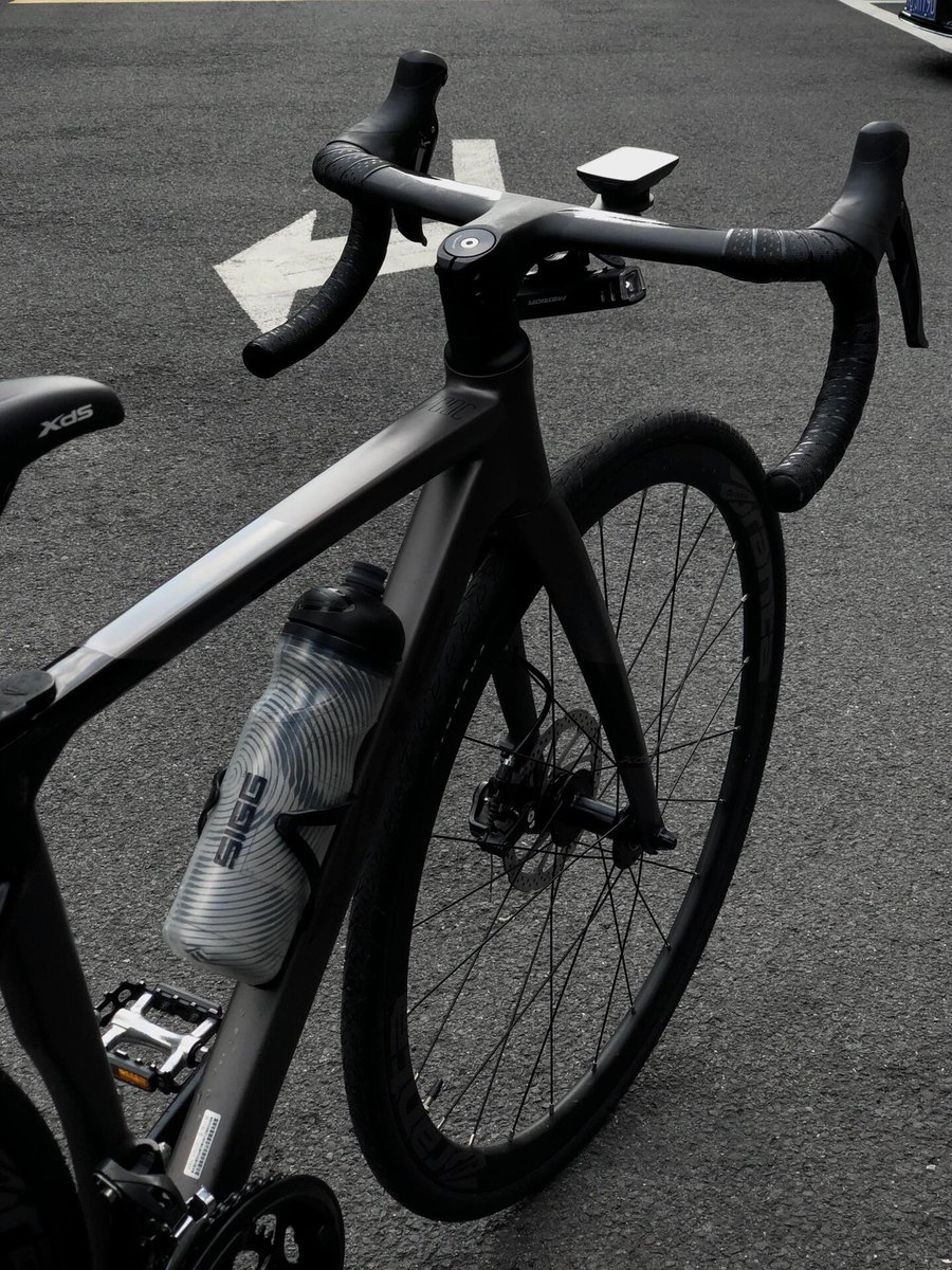 Layla1Lay's tweet photo. It's really cool for a lady to ride this bike. Many people looked at me, haha https://t.co/0WqDrz5cyK