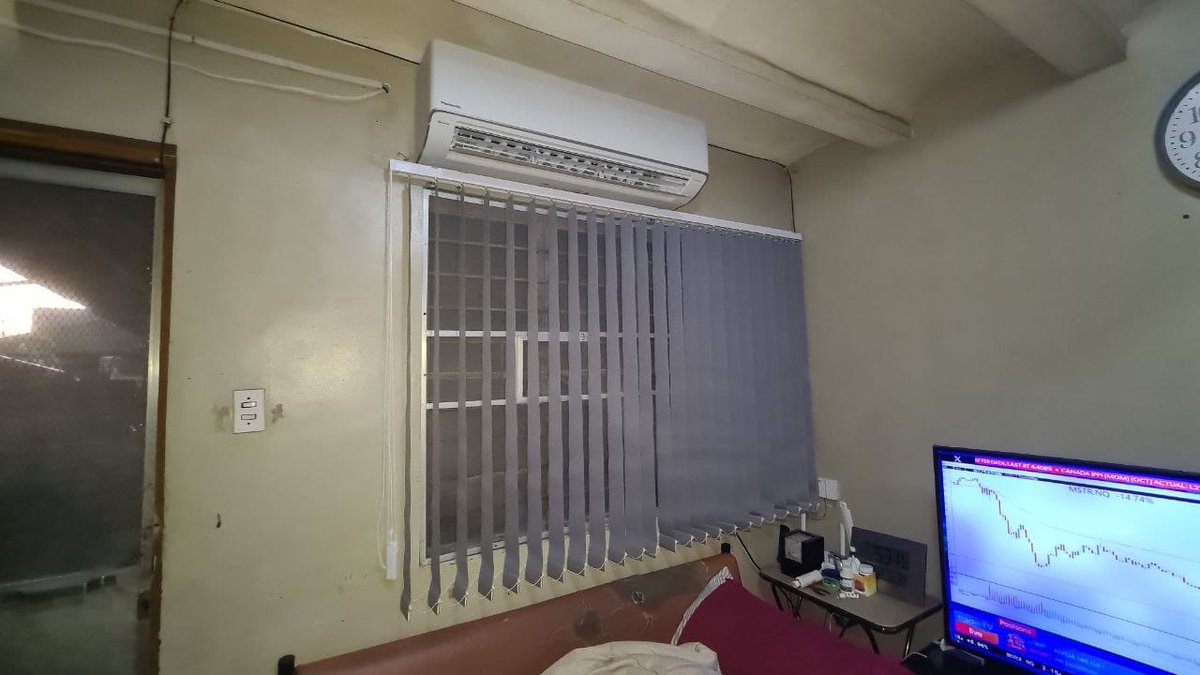 obaze_interiors's tweet photo. Control light and elevate your office space with vertical blinds at Ksh 2,200 per square meter. Call 0740489487 now! #VerticalBlinds #OfficeStyle #AffordableElegance https://t.co/YRxXwbLFIH
