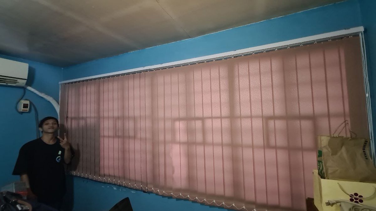 obaze_interiors's tweet photo. Control light and elevate your office space with vertical blinds at Ksh 2,200 per square meter. Call 0740489487 now! #VerticalBlinds #OfficeStyle #AffordableElegance https://t.co/YRxXwbLFIH