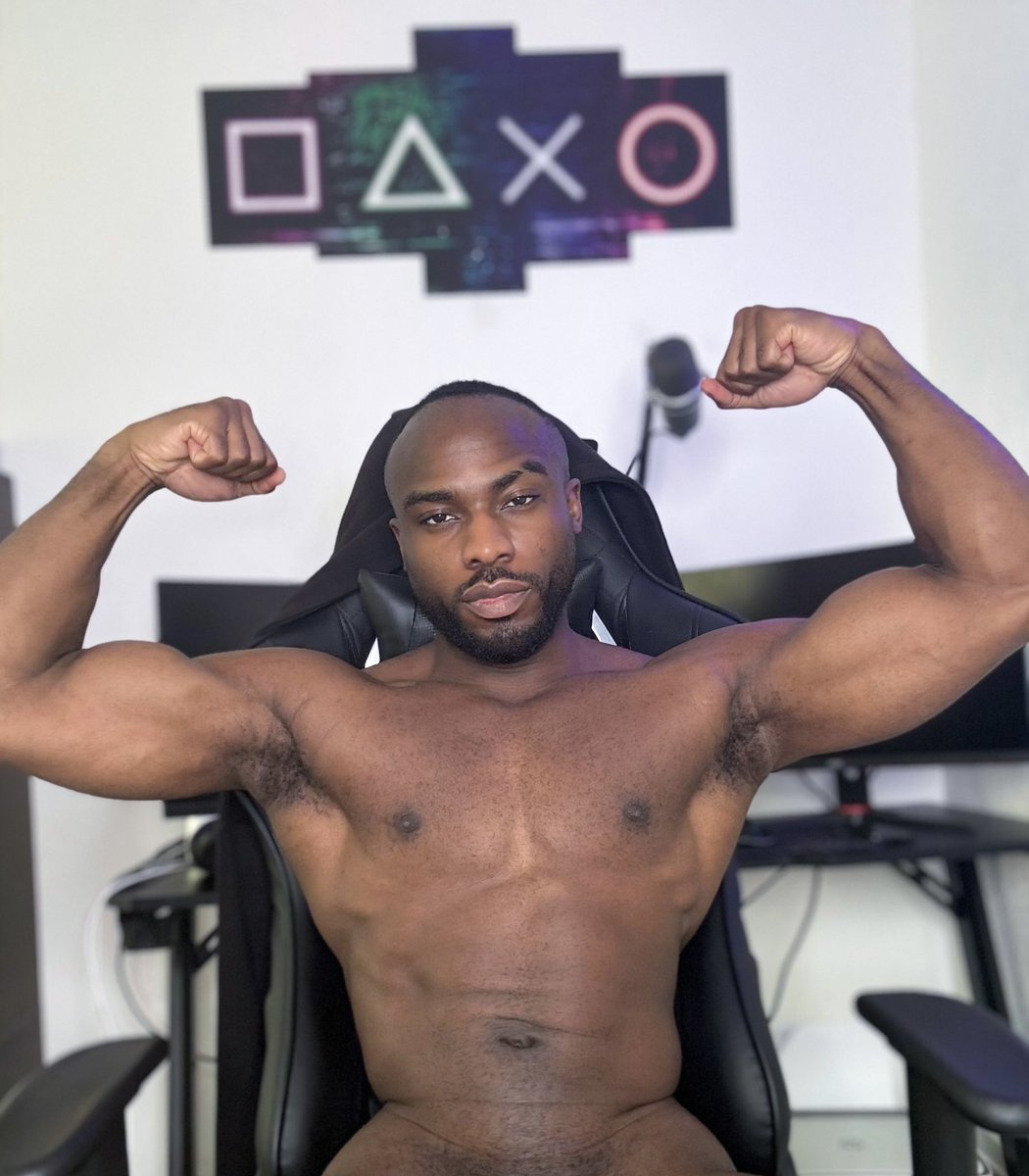 Reply “Hi” and I’ll send you the full uncensored pic in your dms