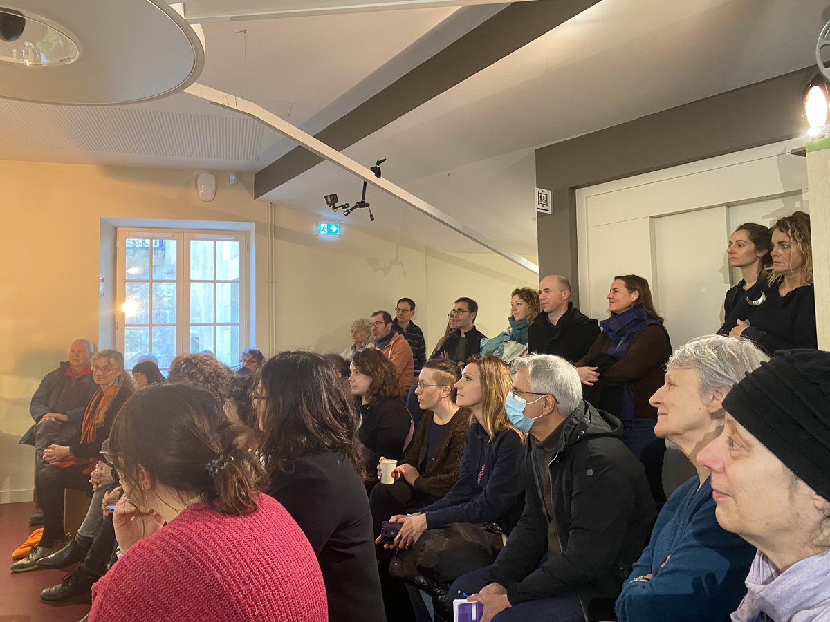 Le chabaret des sciences de l’<a href="/UnivPoitiers/">Université de Poitiers</a> débute 2025 ☺️.Aujourd’hui Noel Brunetière de l’<a href="/InstitutPprime/">Institut Pprime</a> éclaire la tribologie, une histoire de frottements….