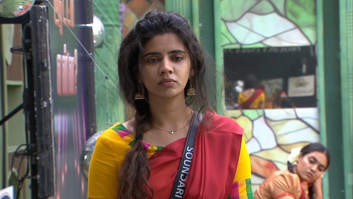 Sudha22587's tweet photo. Today is #SoundDay! 💖🔥
She's winning hearts everywhere! 👑✨
#TitleWinnerSoundariya 👑💯
#BiggBossTamil #BiggBossTamil8 #BiggBoss8Tamil #BiggBossTamilSeason8 #BBTamil8 https://t.co/BGJGu3trBf