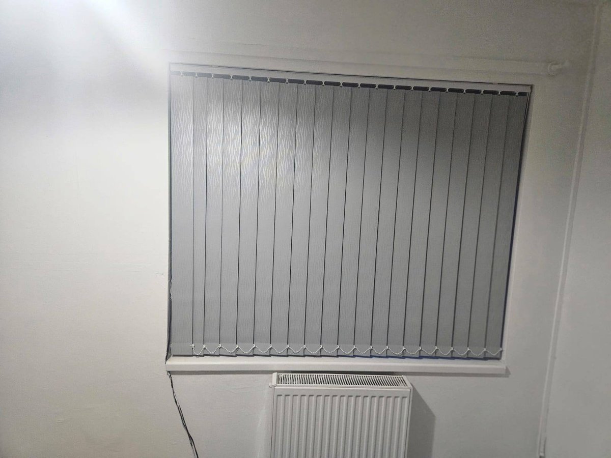 obaze_interiors's tweet photo. Add sophistication to your workspace with vertical blinds at just Ksh 2,200 per square meter. 📞 0740489487. #OfficeInterior #BlindsDealsKenya #VerticalBlinds https://t.co/xOzj6hzHcI