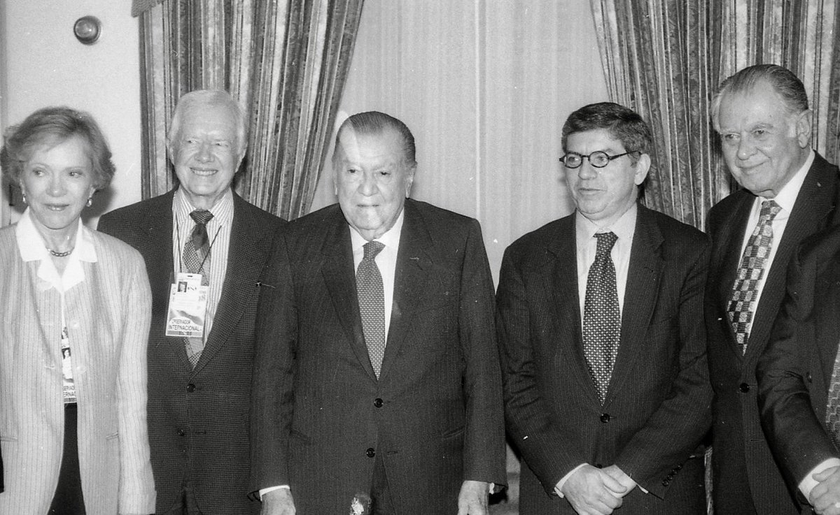 #9Enero: Tiene lugar en Washington D.C. el funeral de Estado en memoria de #JimmyCarter, 39 Presidente de los Estados Unidos de América, fallecido el pasado 29 de diciembre de 2024. 

Creador en 1982 del conocido <a href="/CarterCenter/">The Carter Center</a>, visitó en 1986 a #RafaelCaldera en Tinajero para