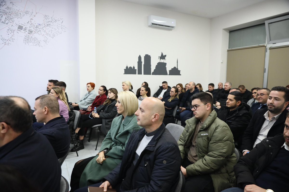 EduardShalsi's tweet photo. Në takimin përmbyllës në Njësinë Nr.1 në Tiranë ku së fundmi shërbeva si deputet i zonës, në të cilin u shpreha mirënjohjen për mbështetjen që më kanë dhënë gjatë këtyre viteve dhe falenderim për bashkëpunimin dhe përkushtimin e vazhdushëm si pjesë e familjes së madhe socialiste. https://t.co/GPQL4FXL5d