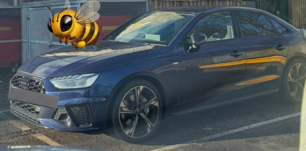 UKBountyhunter's tweet image. Stolen SMV 74plate Audi A5 triggered #Covert25 device @globaltele🥇🛰️bespoke after market security in @WMPolice area. Within 10mins of alert🕵️‍♂️team are with vehicle located on false plates. #ProActive Contained pending hand over @WashwoodWMP🖲️🚔@Trafficwmp ‘C unit’ recovered for…