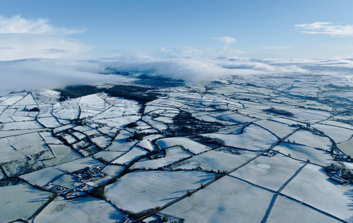 Beautiful if freezing start to the day in the Sperrins. ⁦<a href="/barrabest/">Barra Best</a>⁩ ⁦<a href="/Dean_Journalist/">Dean McLaughlin</a>⁩ ⁦<a href="/WeatherCee/">Cecilia Daly</a>⁩