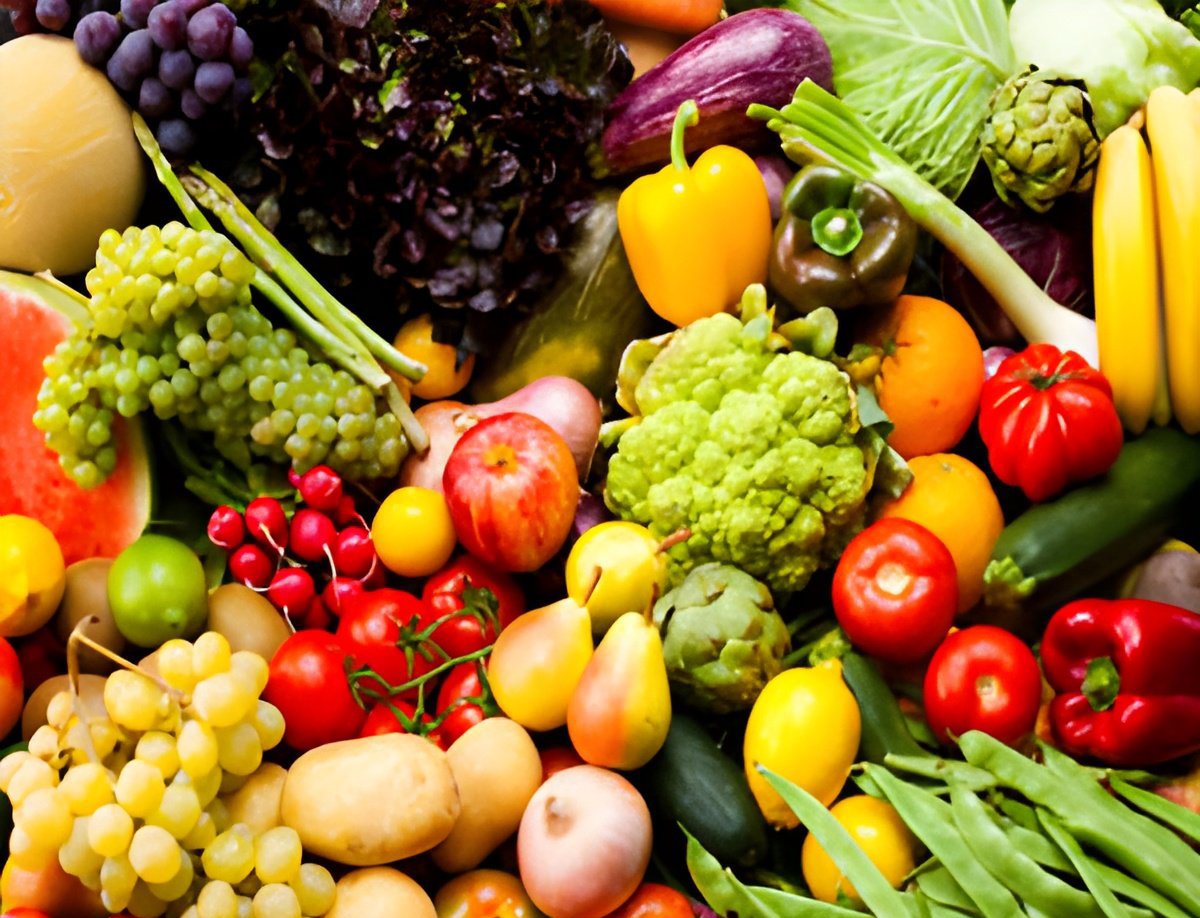 nmbergerdds's tweet image. 🦷✨ Want a winning smile? Your diet matters! 💪🥦 Crunchy fruits &amp;amp; veggies like apples scrub plaque, while dairy builds strong teeth. Skip sugary snacks! 🍭🚫 Choose nuts and seeds for healthy gums! 🥜❤️Empower our smiles inside out! 😁💖 #OralHealth #StrongTeeth #HealthyEating