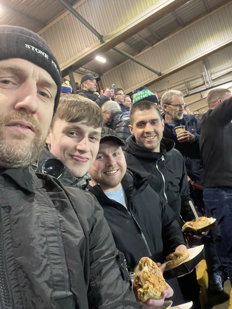 Leonlufc77 tweet media