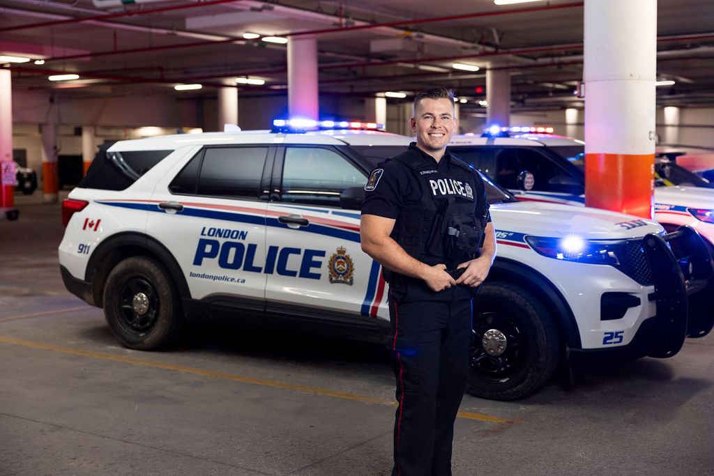 lpsmediaoffice's tweet photo. Today, on National Law Enforcement Appreciation Day, we want to express our heartfelt gratitude to all the dedicated members of the London Police Service—both Sworn Officers and Civilian Police Professionals. Your unwavering commitment is invaluable. 👮 🚔 👏 

We also want to thank our community partners. Your collaboration is vital to our mission of ensuring the safety and well-being of all Londoners. Together, we can make a difference.

Thank you for everything you do! 😁 #LdnOnt