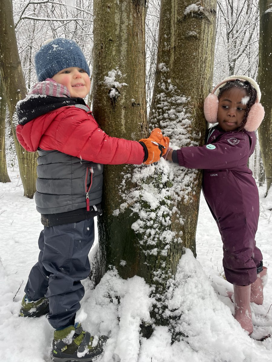 BSB’s campus has been transformed into a winter wonderland overnight! Students arrived smiling despite the snow. Huge thanks to our unsung heroes for the early-morning snow clearing, &amp; to our whole community for making today safe &amp; fun! #internationalschool #britishschool