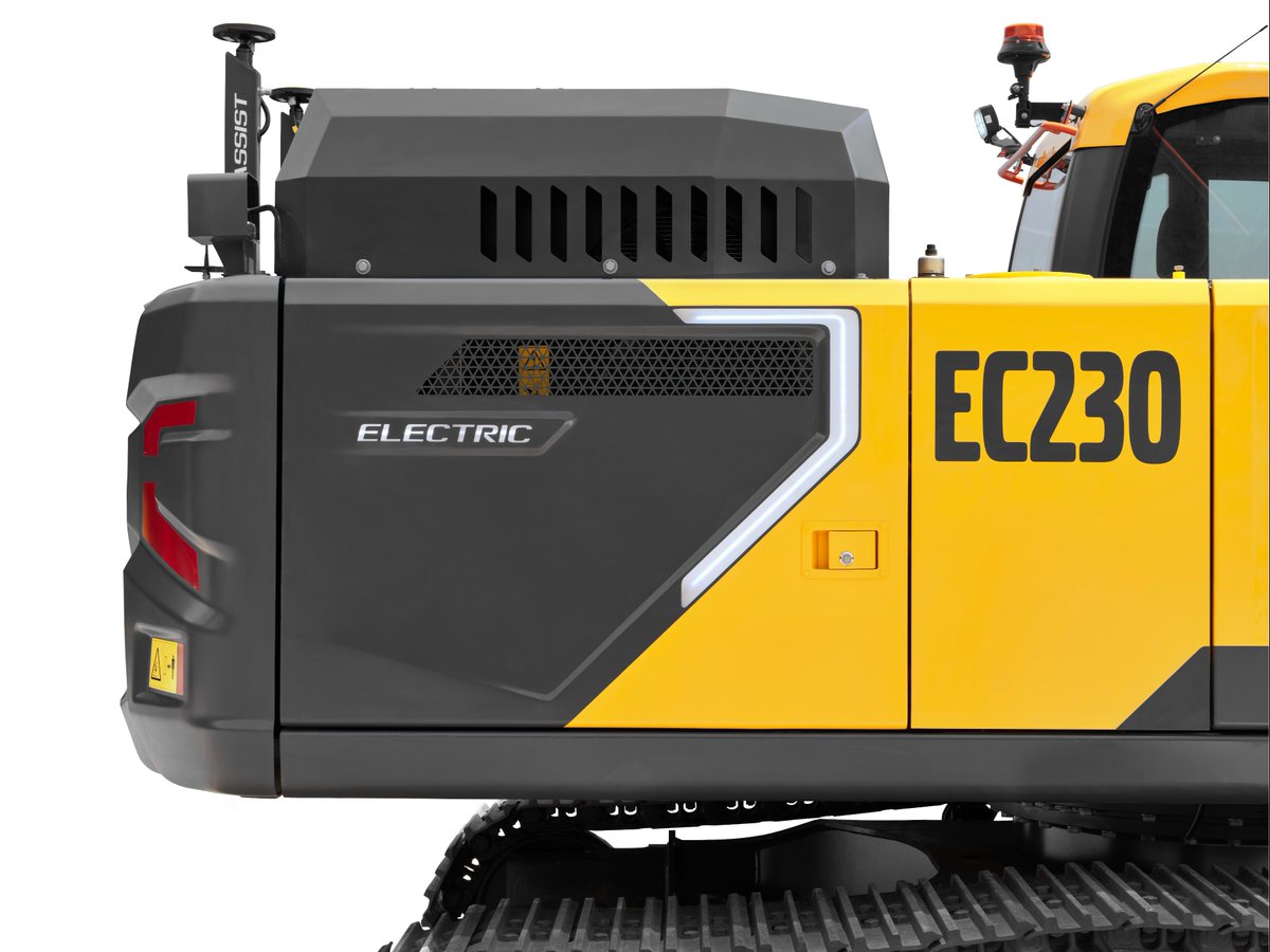New to electric construction? Start here! 🚜 

Our blog series breaks down electric vehicle terminology so you can embrace the future with confidence. First up: the types of EVs shaping the industry. 

👉 Read more: bit.ly/3ZSOwCC
