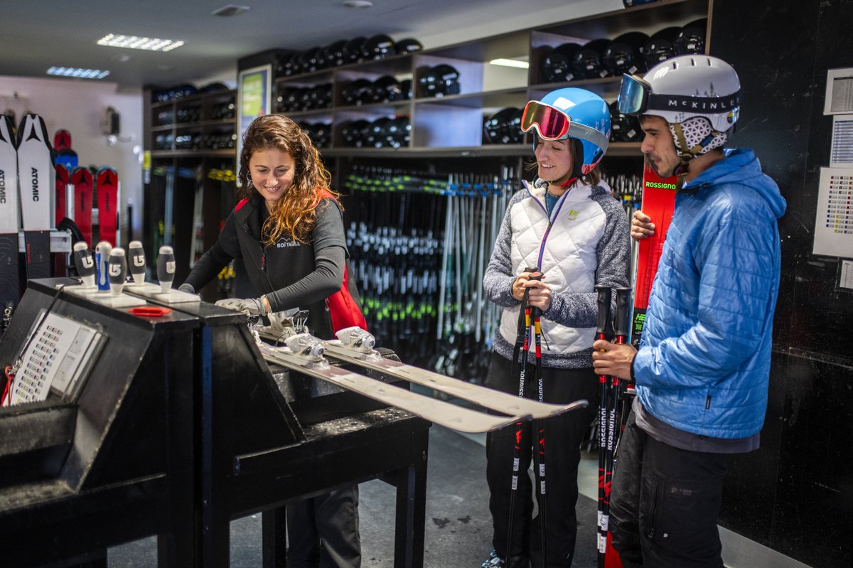 Atudem_es's tweet photo. Es ver la previsión para el fin de semana y empezar a...

🏂Hacer estiramientos
📱Llamar a los amigos y preguntar: ¿A quién le toca pillar el coche? @candanchuesqui 
🎿 Preparar el material @boi_taull  

¿Sois de organizar o improvisar? ¡Os leemos!

#ATUDEM #yoesquioenespaña https://t.co/2IpRe3TLdZ
