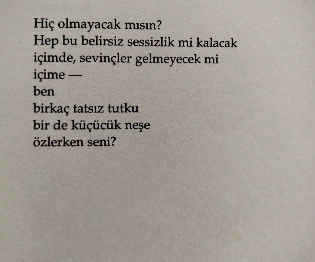 siirkahvesi1's tweet photo. "Hiç olmayacak mısın?"

Oruç Aruoba https://t.co/0Pa3phG39s