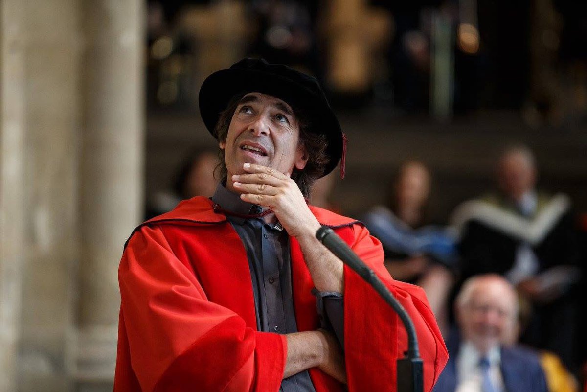 Throwback Thursday. Hugely popular author and standup comedian Mark Steel receives an honorary degree in July 2017 #ThrowbackThursday #UniKent #Kent