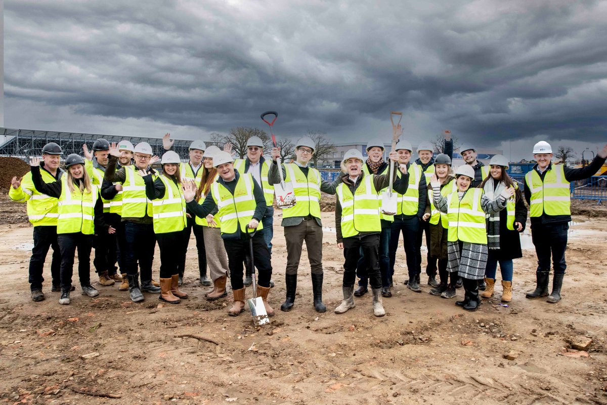 6-acre 'prime site' development under way!

Construction of a further 100,000+ sq ft of #industrial premises and employee facilities at Silverstone Park has commenced

Demand for space is high with several pre-lets already in talks

Article/plans/images: silverstone-park.com/2025/01/09/6-a…