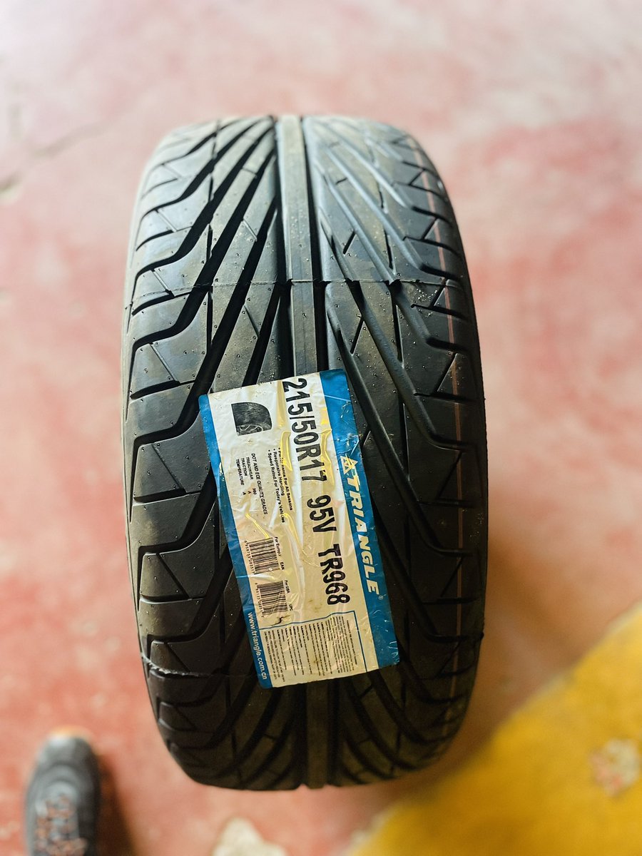BrownHatson's tweet photo. @CyancutyTz Kwa mahitaji ya tyre na batteries za magari aina zote na size zote please 
Call or text 
+255676141453 https://t.co/PhrSHrdIBO