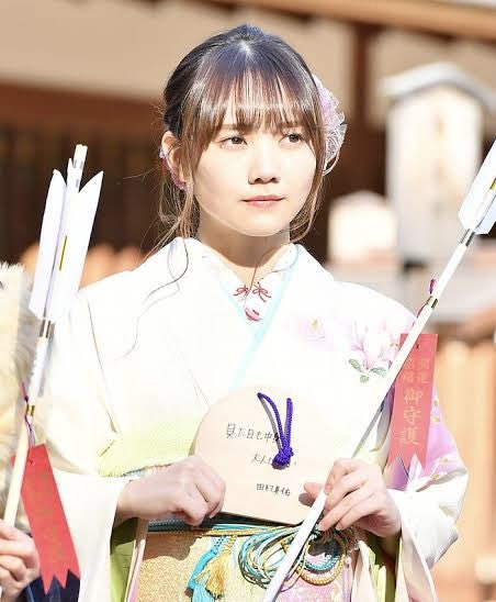 Cokesan7011's tweet photo. 4期生がお披露目から1ヶ月後に成人式
まゆたんの初期からの完成度高すぎる。。 https://t.co/RIVYdnqUbj