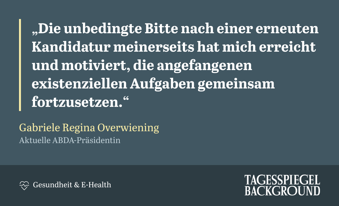 TspBackgroundGE's tweet photo. @preis_thomas will neuer ABDA-Präsident werden. Sein Ziel: Nicht nur mehr Geld für die Apotheker herauszuholen, sondern auch eine deutliche Weiterentwicklung des heilberuflichen Berufsstandes zu erreichen. Welche Chancen hat er? 👉 https://t.co/oZmrXvDgIQ https://t.co/PdPPURoDsS