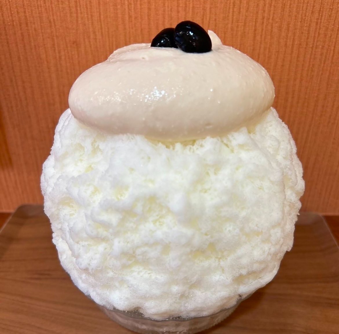 GARuRu_KO_RI's tweet photo. 酒粕氷。。。酒粕好きさん集まれ〜!黒豆は甘さ控えめ自家製です。。。
1月10日金曜日より、期間限定です。
ご来店お待ちしてますね。
#がるる氷 #かき氷 #酒粕 #黒豆 #osaka #Japan #shaveice #sakekasu #大阪カフェ https://t.co/TVWsG6J17B