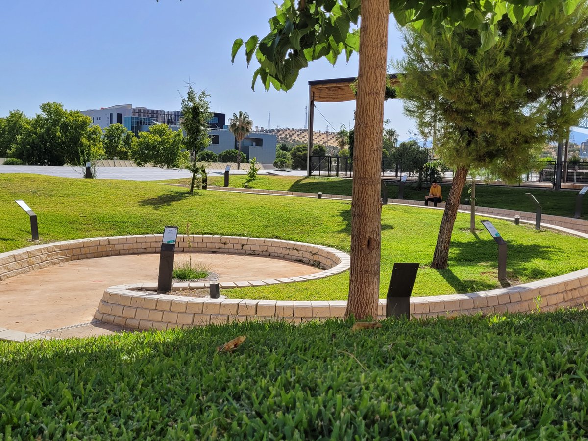 ujaen's tweet photo. ¡Buenas noticias para la UJA! 👏👏

🥇 La Universidad de Jaén ha sido reconocida como la mejor universidad española en educación e investigación en Sostenibilidad Ambiental según el UI GreenMetric World University Rankings 2024.

https://t.co/vKnwUtfg3Q https://t.co/1JRnwPSYk6