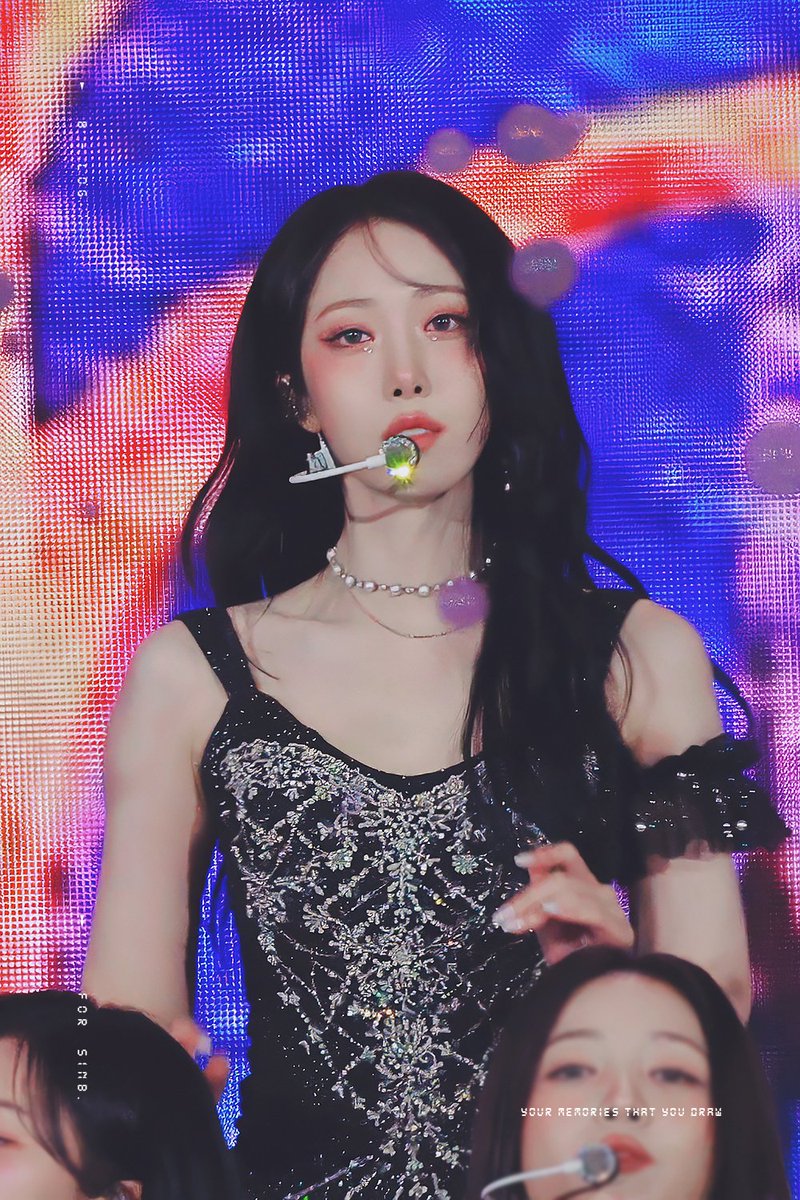 B_log0603's tweet photo. 250105 GDA 

#비비지 #신비 #VIVIZ #SINB https://t.co/21IAyFfgfe