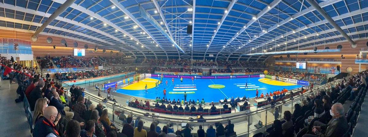 EduardoDolon's tweet image. Nuestra ciudad recibe la Placa Olímpica del COEl “en reconocimiento a su valiosa contribución y destacada labor en la promoción del deporte del balonmano”.  Gracias al @COE_es @COE_Presidente por este importante galardón que nos alienta a seguir trabajando con más fuerza