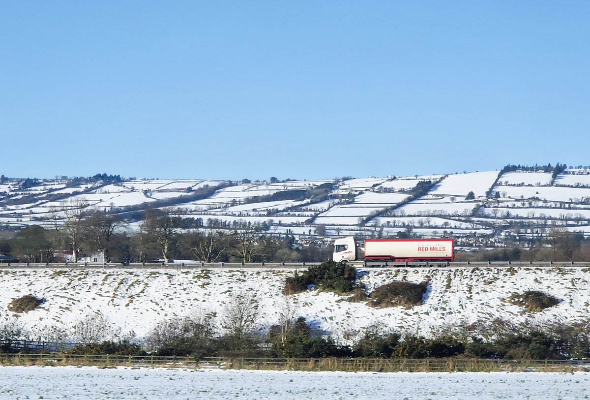 Hail, Rain, Sleet or Snow ❄️

Road conditions have been particularly bad this week but our hauliers have done an amazing job navigating these dangerous conditions to keep the show on the road 👏

#REDMILLSAgri