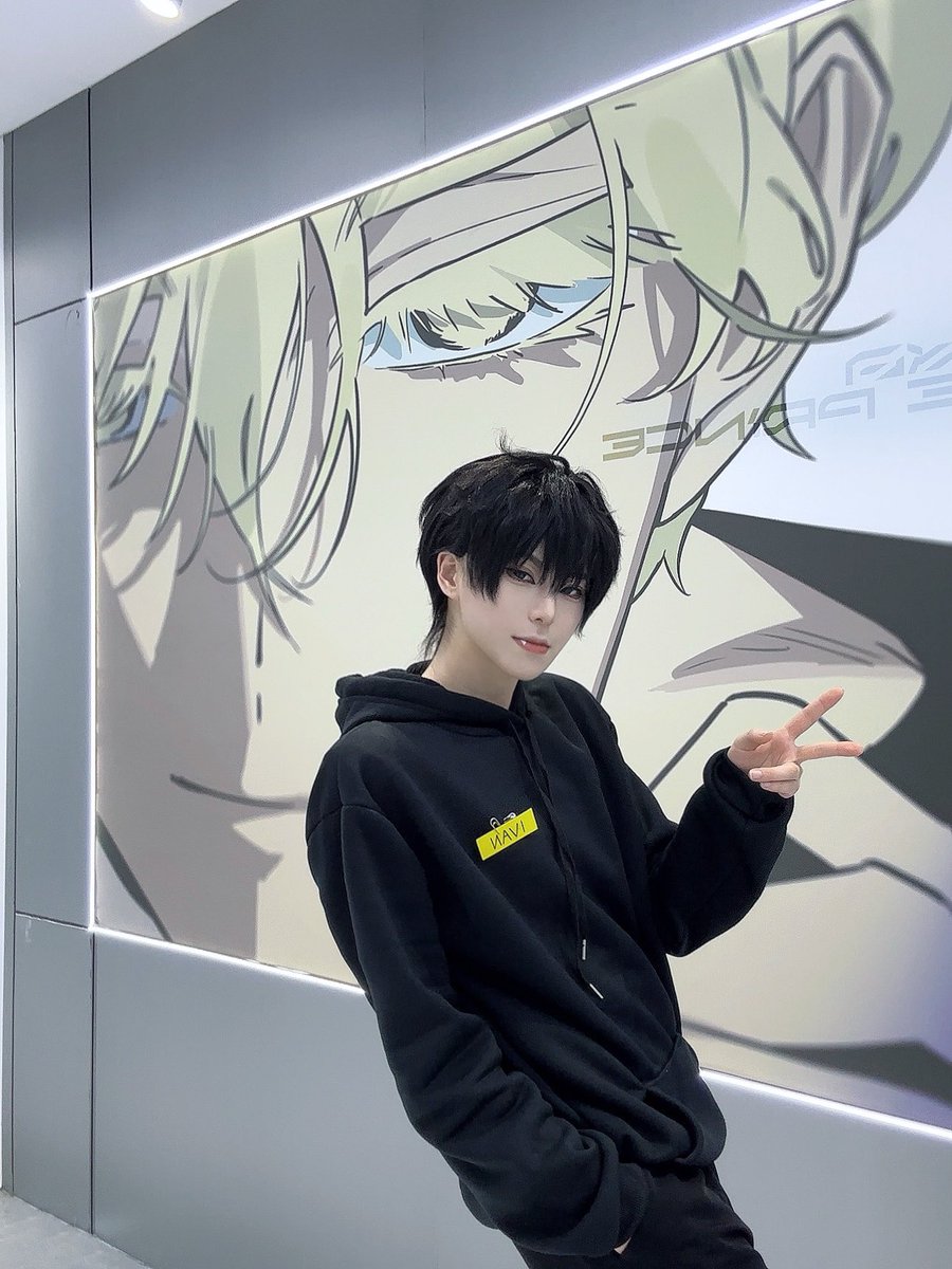 Sharkyyyyy_'s tweet image. 진짜 멋있네. 
우리 Luka 형ㅋㅋㅋ

#ALNST #alienstage #ivan #cosplay