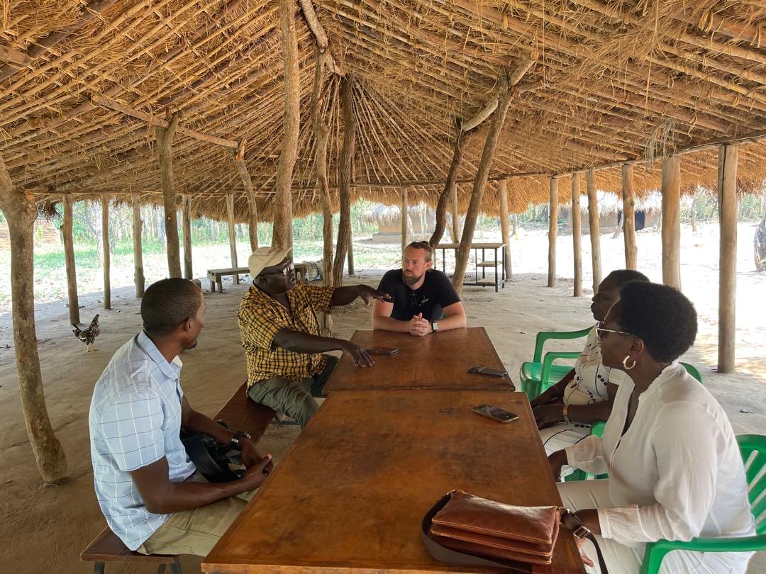 DamalieOwori's tweet photo. While promoting Coffee production in Northern Uganda, we are partnering with ⁦@kijaniforestry⁩ to address climate change and conservation of the environment with planting varieties of trees for shed and fruit trees ⁦@OWC_ug⁩ ⁦@MAAIF_Uganda⁩ ⁦@mofpedU⁩ #OWC https://t.co/Tblw60dplS