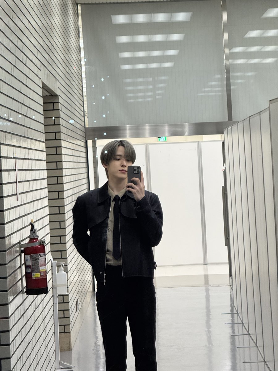 ATEEZofficialjp's tweet photo. [#YUNHO] ✌
#ATEEZ #에이티즈 #エイティーズ https://t.co/SrwkdLwKKl