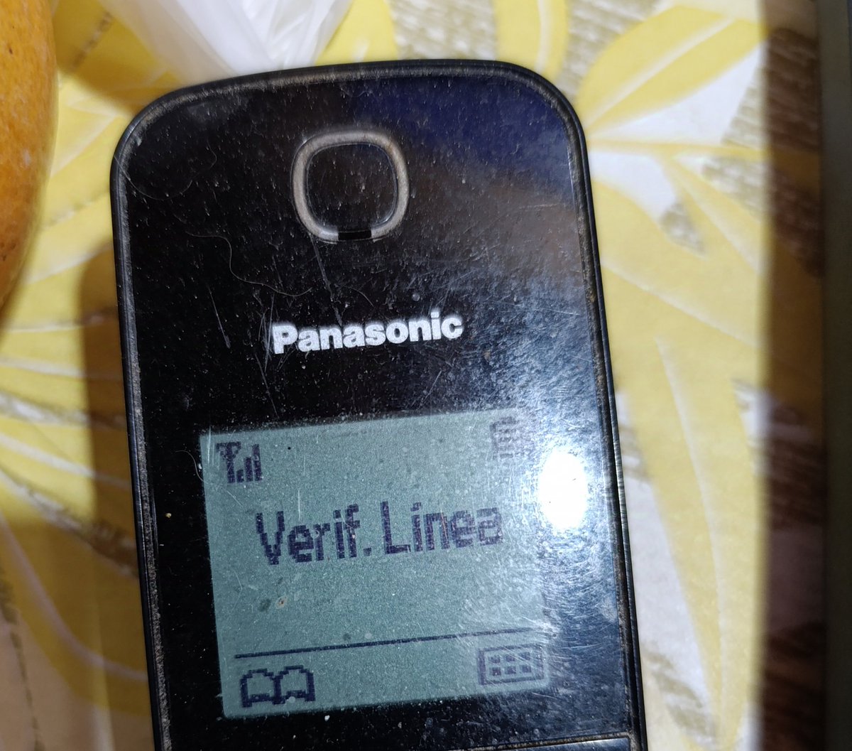 Hace 3 semanas sin servicio de linea baja, entiendo que no es culpa de ustedes los robos de cable pero vean como solucionar <a href="/COPACO_SA/">COPACO</a> no es agradable pagar "titularidad de linea" nomás. Igual es una salida de dinero por algo que no funciona