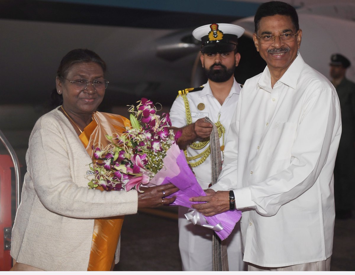 rashtrapatibhvn's tweet image. Governor of Odisha Dr Hari Babu Kambhampati and Chief Minister Shri Mohan Charan Majhi received President Droupadi Murmu on her arrival in Bhubaneswar.