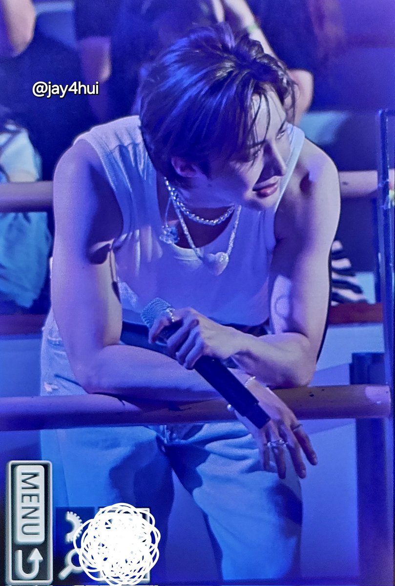 cute top / hot bottom