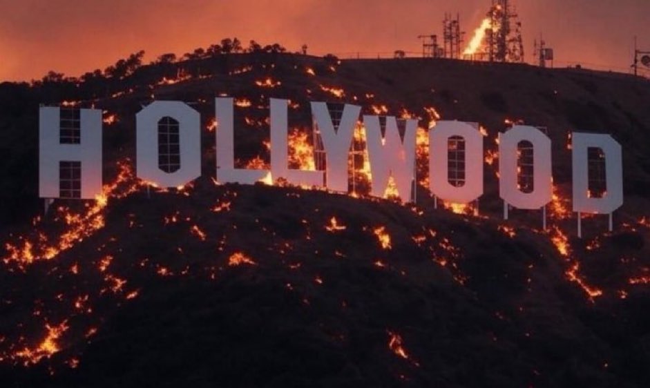 _sreedas's tweet photo. The famous Hollywoodland sign  #hollywoodhillsfire #Hollywood #LosAngelesFire https://t.co/rjzpcTMkgE