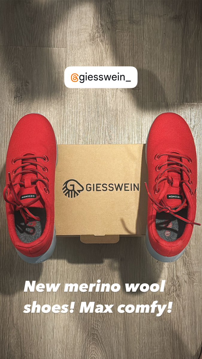 My new so good <a href="/giesswein/">Giesswein</a>  merino wool shoes. Might be the most comfortable shoes I have had. And red .. but of course. Cause I don't wear any other color :D #red #giesswein