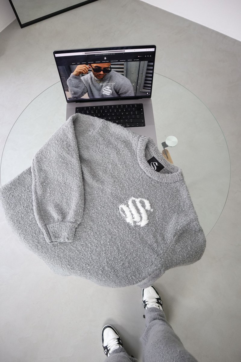 SinnersAttire's tweet photo. The Best Selling 'Emblem Knitted Set' / restocking again next week

https://t.co/i5YPqAWWcH https://t.co/H0dnzVEED7