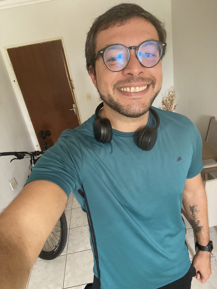 samuelmarci's tweet photo. A cara de alergia pq a terapeuta finalmente voltou do recesso. https://t.co/uIPeziRGmC