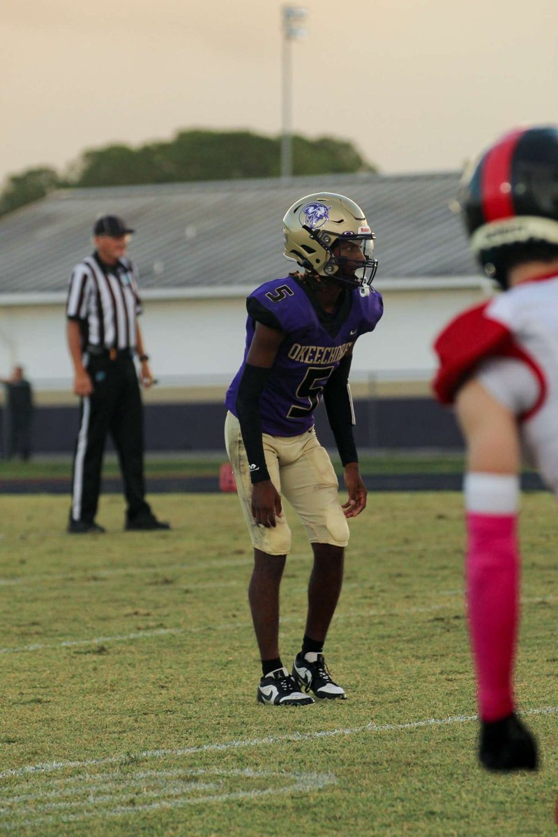 Junior season 
180 Passing yards, 1 Rushing Touchdown, 1 Interception, 15 Total Tackles, 1 Forced fumble, 1 FG Block, 90 Return yards 3.KO Returned
hudl.com/v/2Qfq3Z