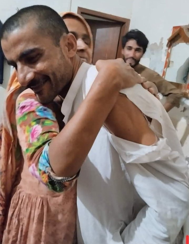 UstadrahiS's tweet photo. Political and social activist Rustam Shar was abducted by state agencies for the fourth time.
#ReleaseRustamShar
@UNGeneva @UN_HRC @UN 
@UNHumanRights @hrw 
@BBCWorld @HRCP87 
@HRCPakistan @BBCBreaking https://t.co/GIS418JfJW