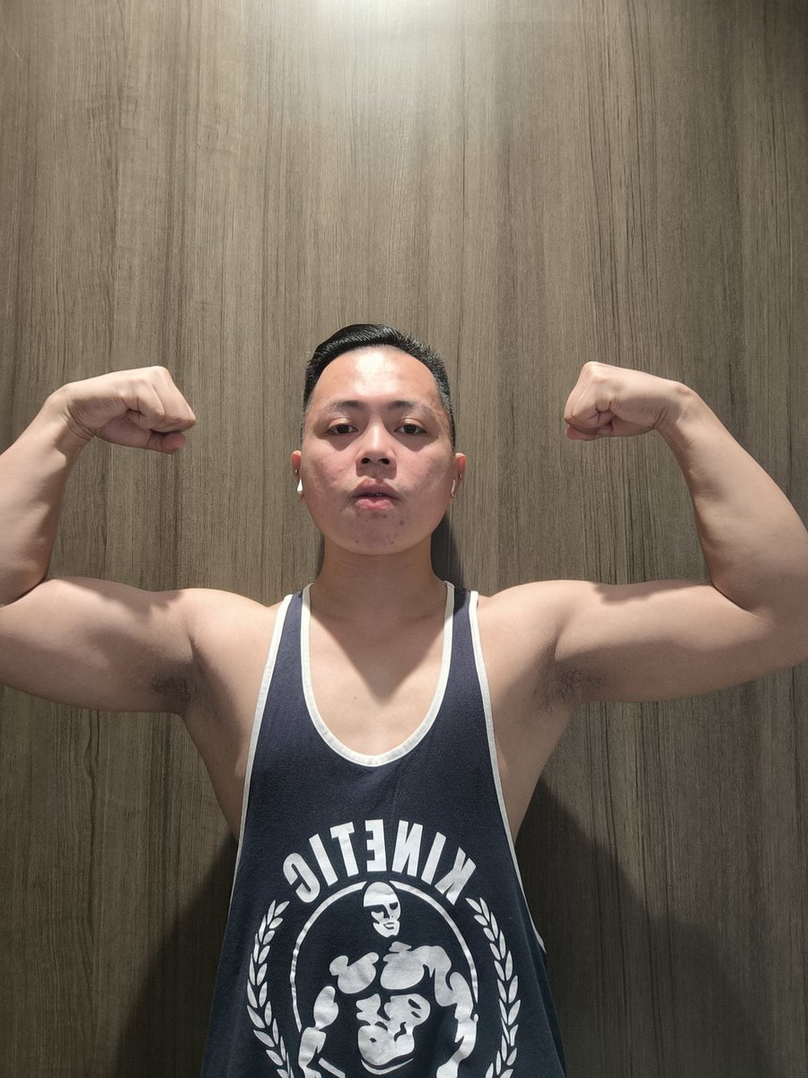 KurtjasonG's tweet photo. Flex lang https://t.co/xzRxfsLekd
