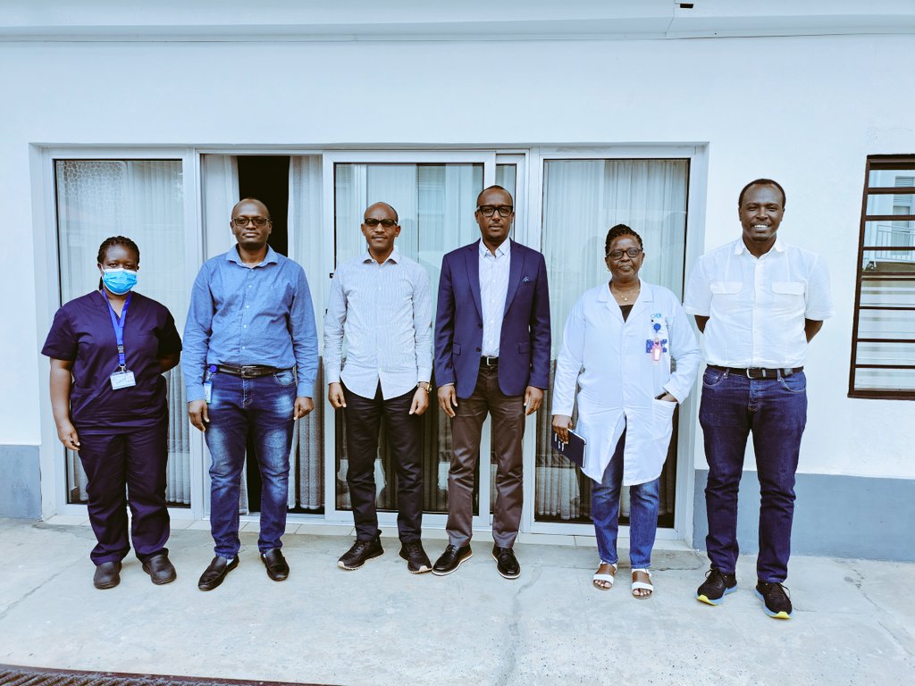 Today a team of Clinical experts in Outbreaks control from <a href="/RBCRwanda/">Rwanda Biomedical Centre</a>,led by Director General,Dr Claude M. Muvunyi paid a Courtesy visit to #CHUK.They had a fruiful discussion with DG,<a href="/DrMpunga/">Dr Tharcisse MPUNGA</a>&amp;Clinical Services Mgt as part of their weekly review on Infection prevention&amp;control..