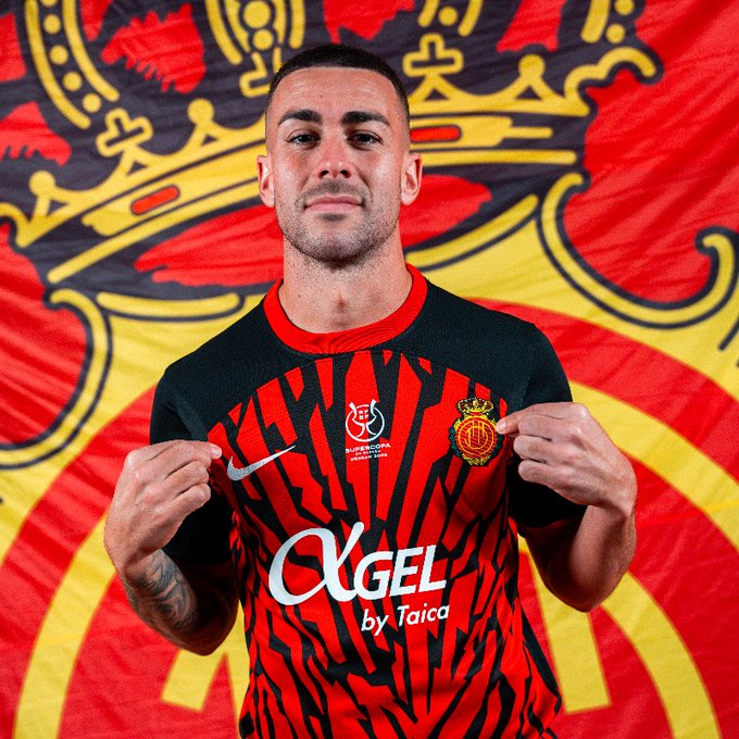 🎁 ¡REGALAMOS LA CAMISETA DEL MALLORCA! 

Si hoy gana el Mallorca con gol de Dani Rodríguez, regalamos su camiseta entre los que den RT y nos sigan.

🍀 ¡Mucha suerte a todos! #SuperSupercopa