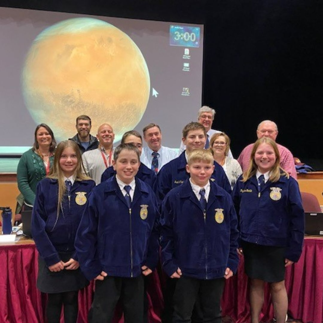 BigSpringSD's tweet photo. 🎉#Throwback to Last Month’s Board Meeting!
Our Middle School FFA Officers showcased their enthusiasm and leadership as they introduced themselves and shared the exciting activities planned for the year. These Bulldogs are ready to make an impact!
#BSSDproud #EverAlwaysStrong https://t.co/H2344uPwGE