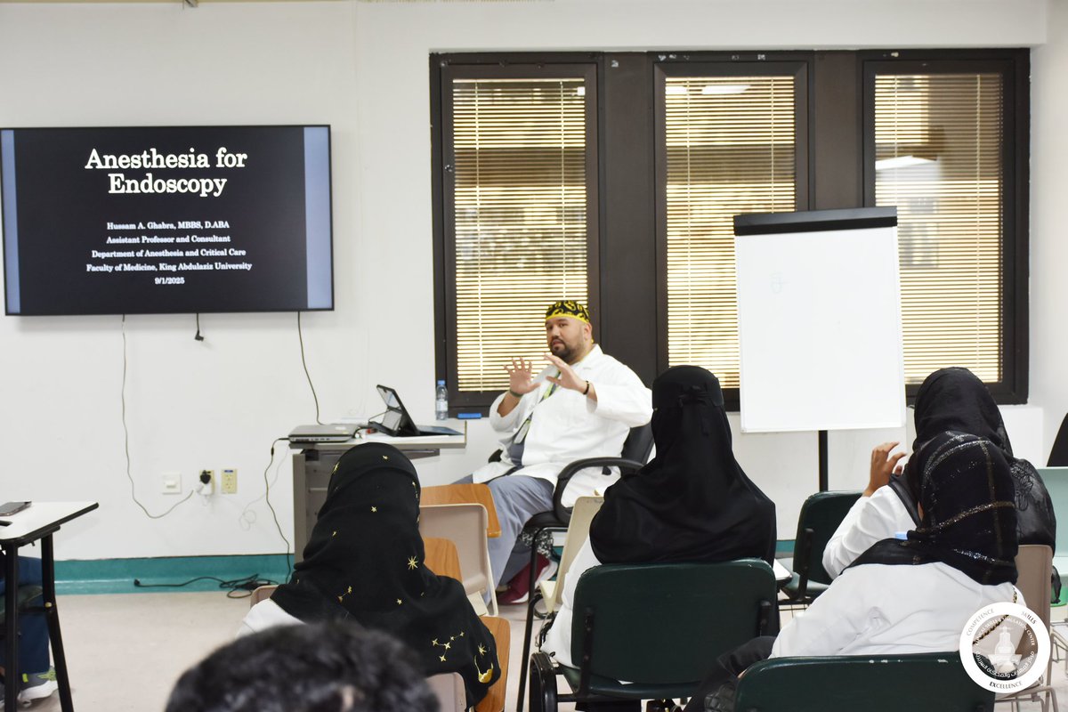 استضاف برنامج الزمالة بشعبة الجهاز الهضمي للكبار في مستشفى جامعة الملك عبدالعزيز دورة “أساسيات مناظير الجهاز الهضمي” وأقيمت الدورة بمركز المهارات والمحاكاة السريرية، بمشاركة أكثر من 20 طبيبًا من مراكز تدريبية مختلفة.

#مركز_المهارات_والمحاكاة_السريرية 
#جامعة_الملك_عبدالعزيز