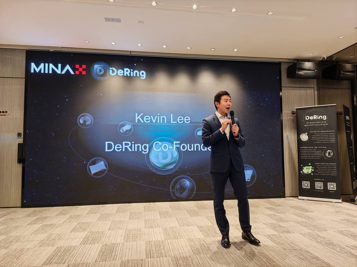 DeRing tweet media